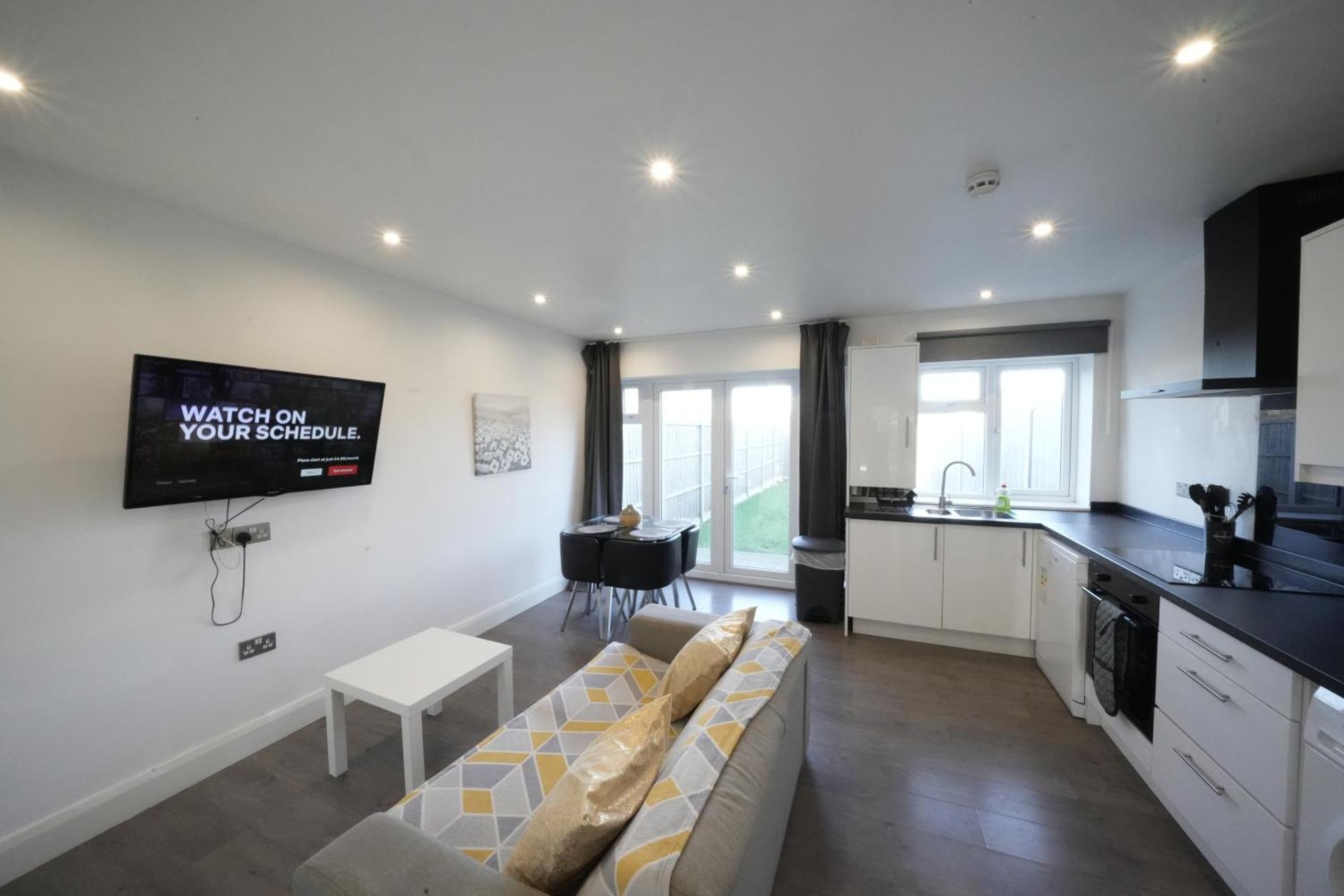 Hatton Heathrow Airport- Free Parking-free Underground To And From Heathrow Airport Hatton Cross Picture-see Fast Hatton Cross To 30min Appartement Londres