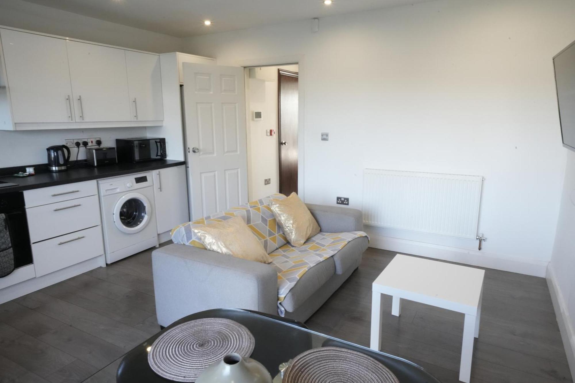 Appartement Hatton Heathrow Airport- Free Parking-free Underground To And From Heathrow Airport Hatton Cross Picture-see Fast Hatton Cross To 30min Londres