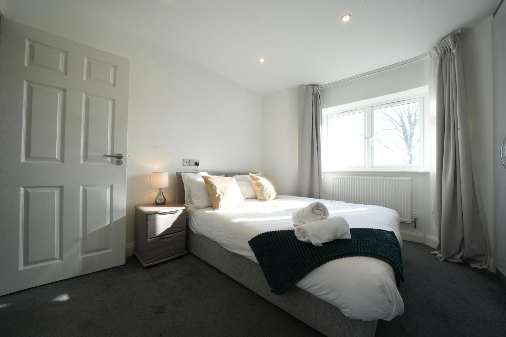 Appartement Hatton Heathrow Airport- Free Parking-free Underground To And From Heathrow Airport Hatton Cross Picture-see Fast Hatton Cross To 30min