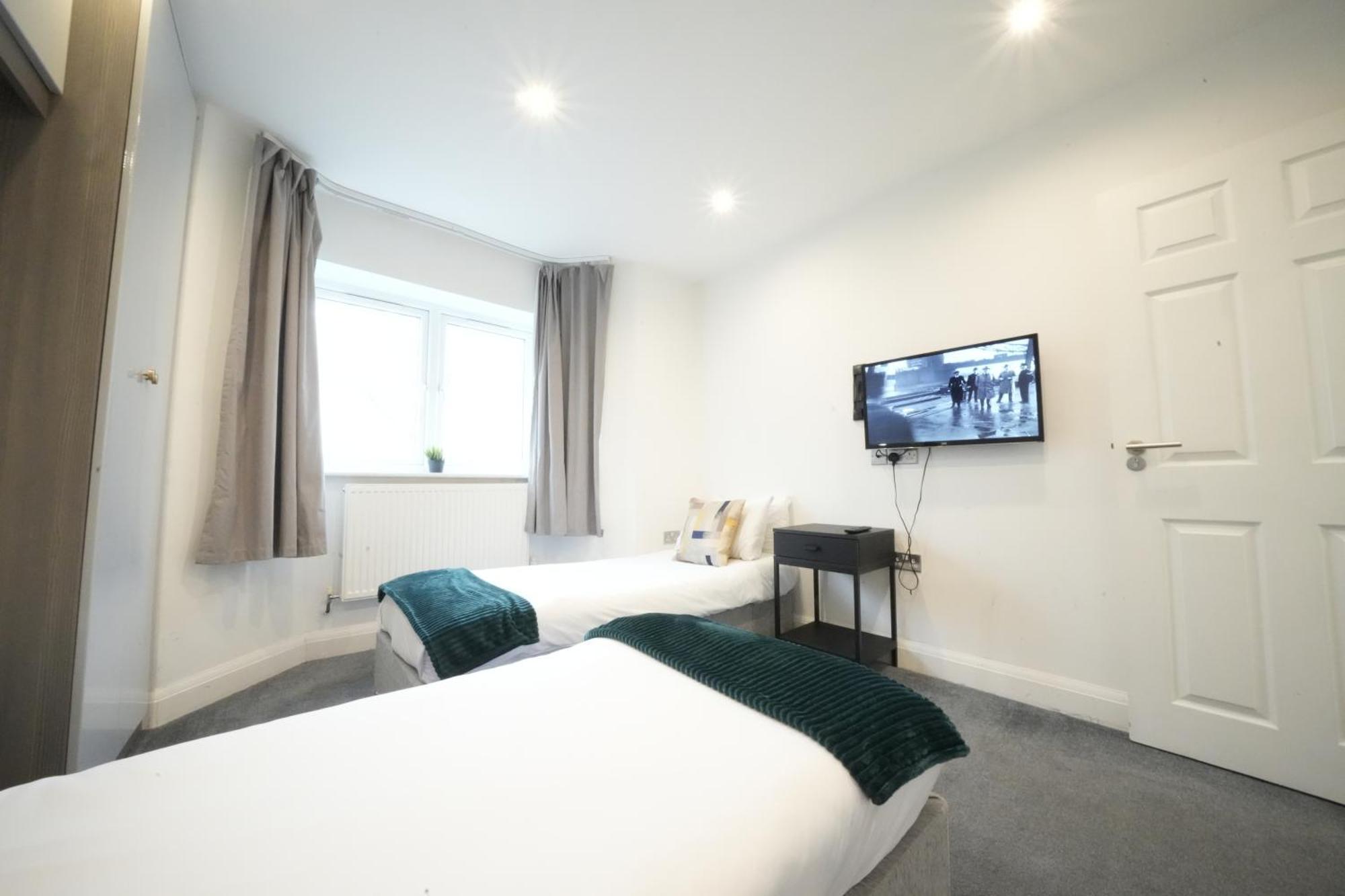 Appartement Hatton Heathrow Airport- Free Parking-free Underground To And From Heathrow Airport Hatton Cross Picture-see Fast Hatton Cross To 30min
